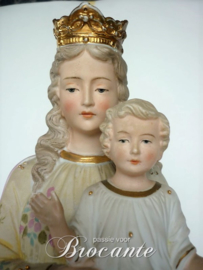 Zeer mooie antieke H. Maria met kindje Jezus in biscuit
