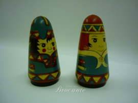 Matroshka dolls salt and pepper shakers design