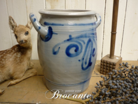 Oude brocante bewaarpot (smoutpot) in grès aardewerk, blauw grijs