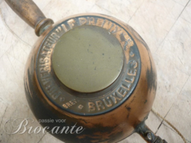 Brocante onkruidsproeier in koper