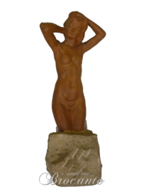 Beautiful sculpture nude woman in terracotta - Koos van der Kaay