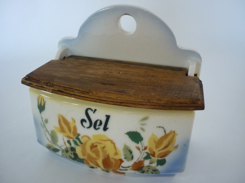 Brocante zoutvat (zoutbakje, zoutla, pot à sel) met opschrift 'Sel' in keramiek