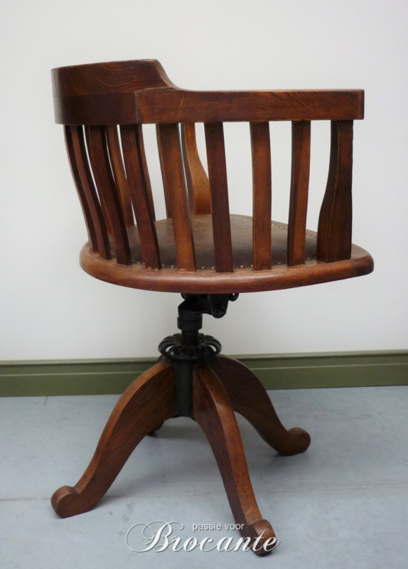 Verstelbare Amerikaanse bureaustoel uit de jaren '20 | BROCANTE WEBWINKEL brocante
