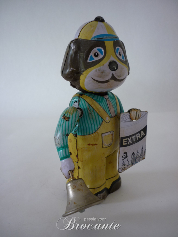 maat fontein Gelijk Oude blikken speelgoed (tin toy) hondje belleman met een bordje 'EXTRA' |  BROCANTE WEBWINKEL | Passie voor brocante - webshop