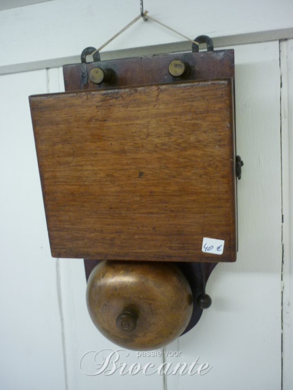 Oude antieke elektrische deurbel