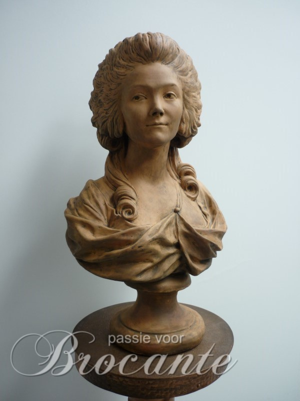 Prachtige Franse terracotta buste van Marie Antoinette