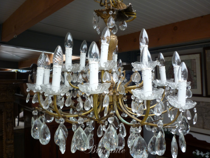 Grote vintage kristalen kroonluchter met 18 lichtpunten