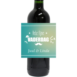 Fles wijn met gepersonaliseerd etiket