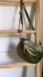 Metallic crossbody groen