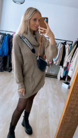 Amy sweaterdress taupe
