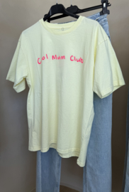 Cool mum club  geel