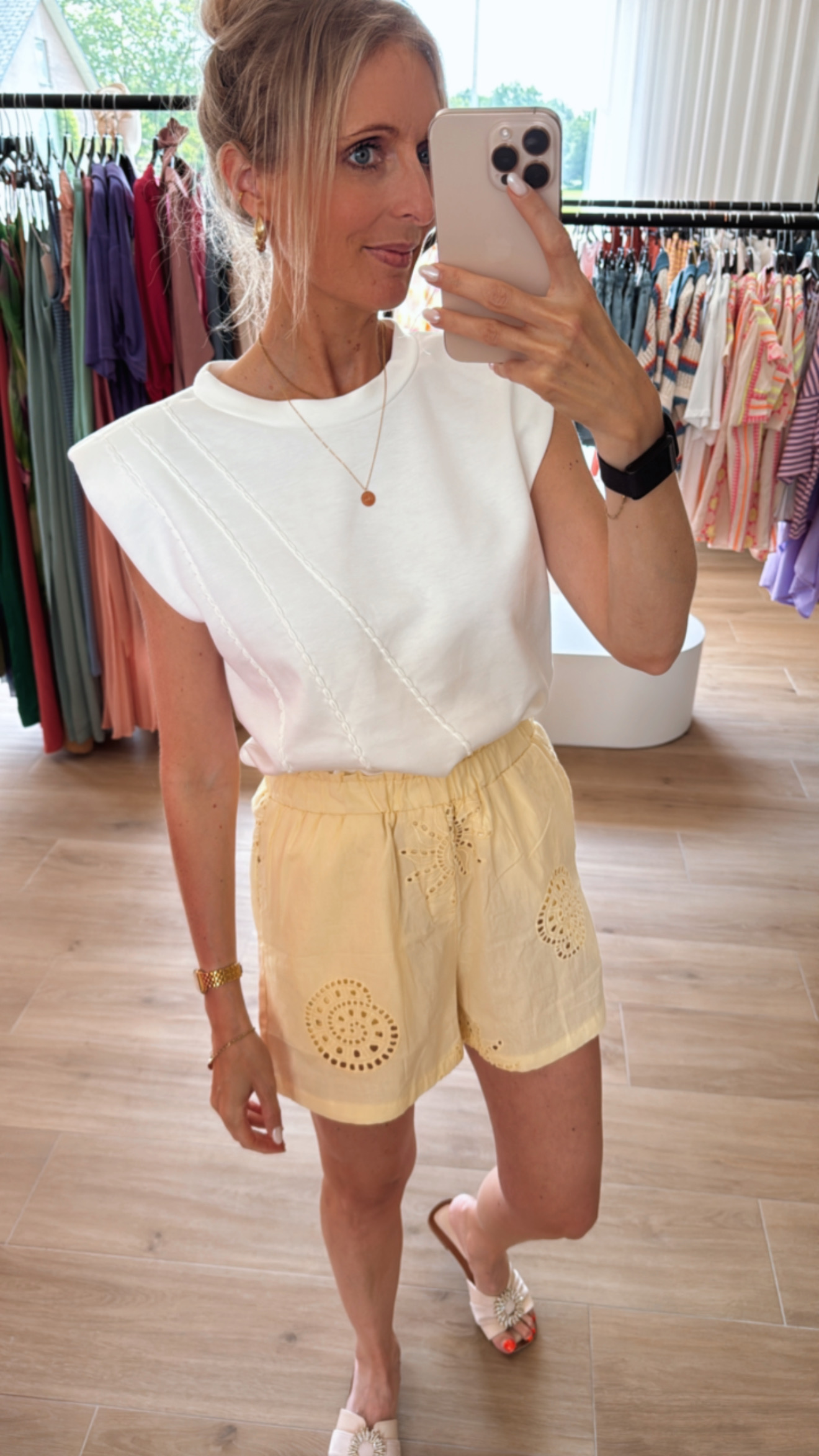 Ziva shortje
