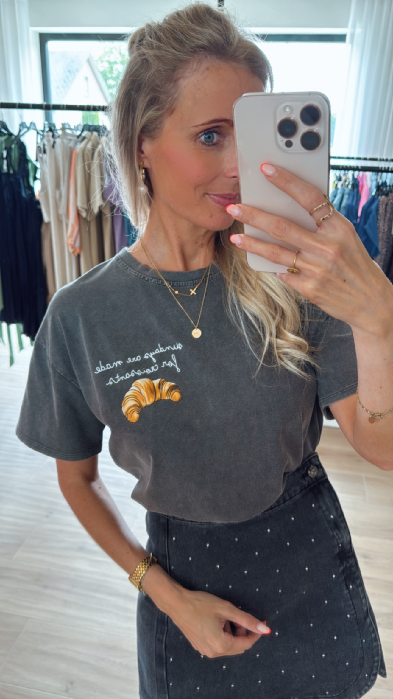 Croissant tee donkergrijs