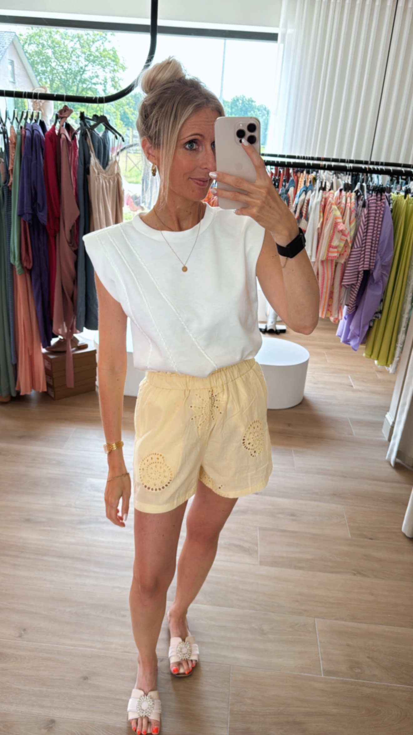 Ziva shortje