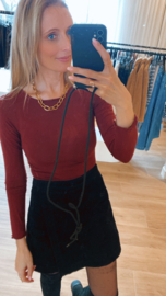 Top ronde hals bordeaux