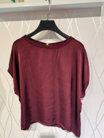 Basic satin top bordeaux