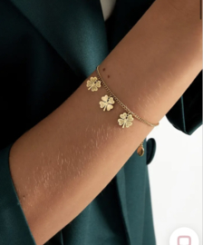 Bedelarmband klavertjes goud