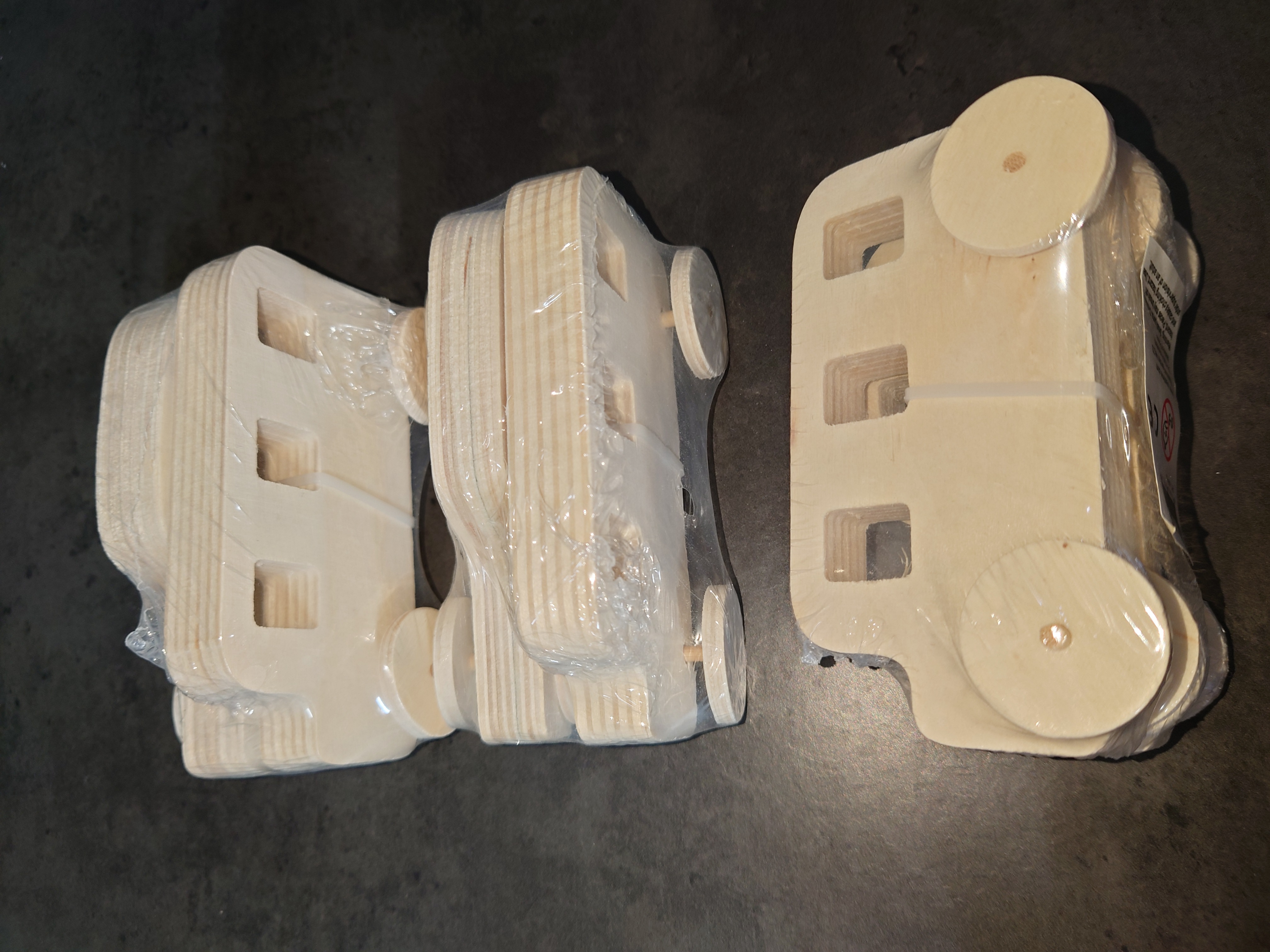 Houten dieren en auto's | 24 stuks