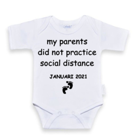 Rompertje  Wit | my parents did not practice social distance