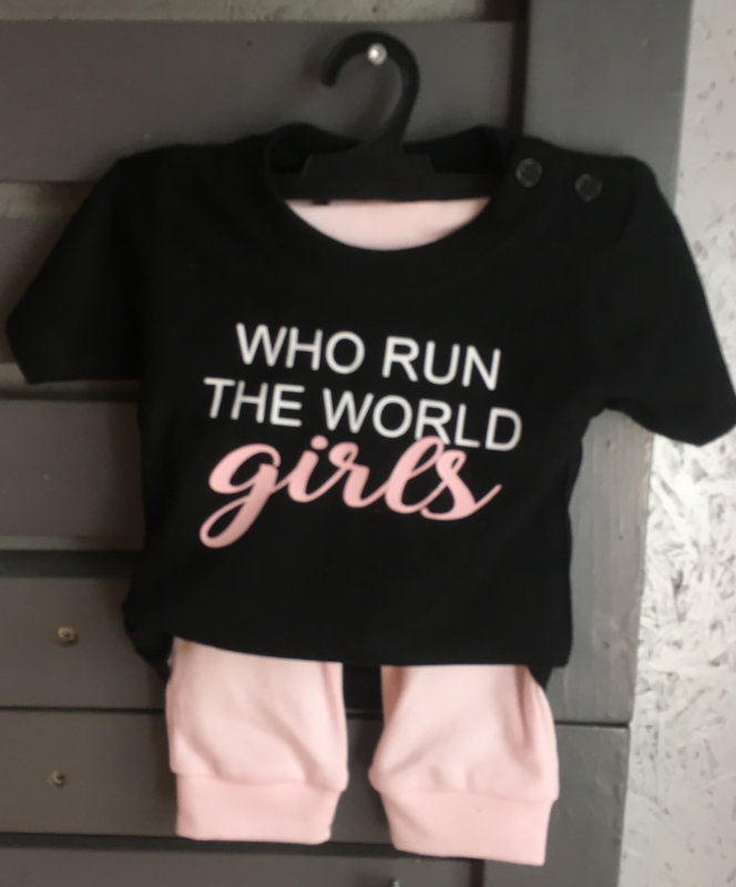 Setje Who runs the world -girls