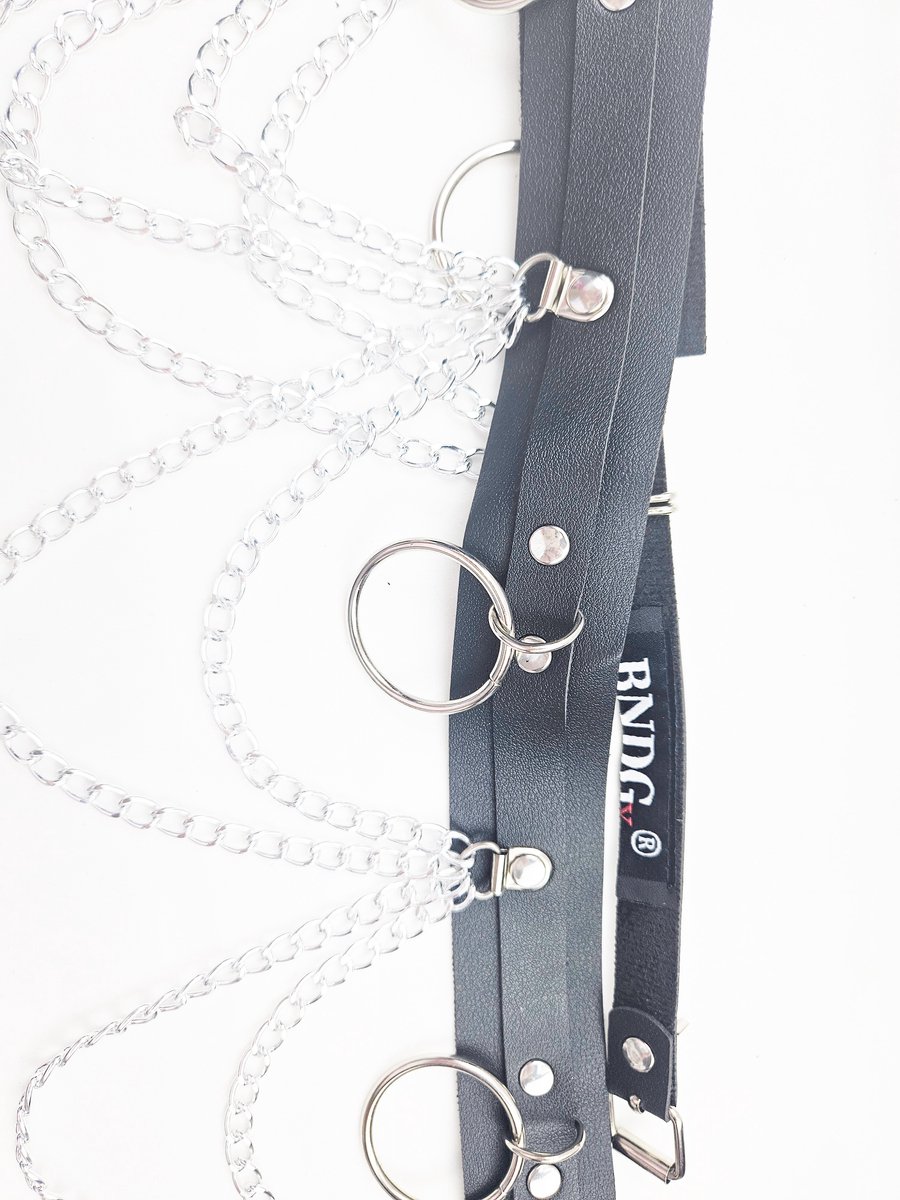 BNDGx® - Bondage Riem vrouw - Body Nep Leer - Verstelbaar -