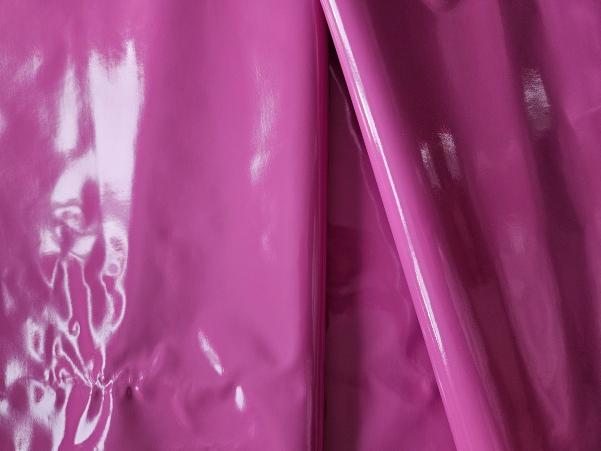 BNDGx® - Datex stof - Roze - 100cm X 145cm - Latex bovenkant - Polyester onderkantStof per meter Shiny glans wetlook