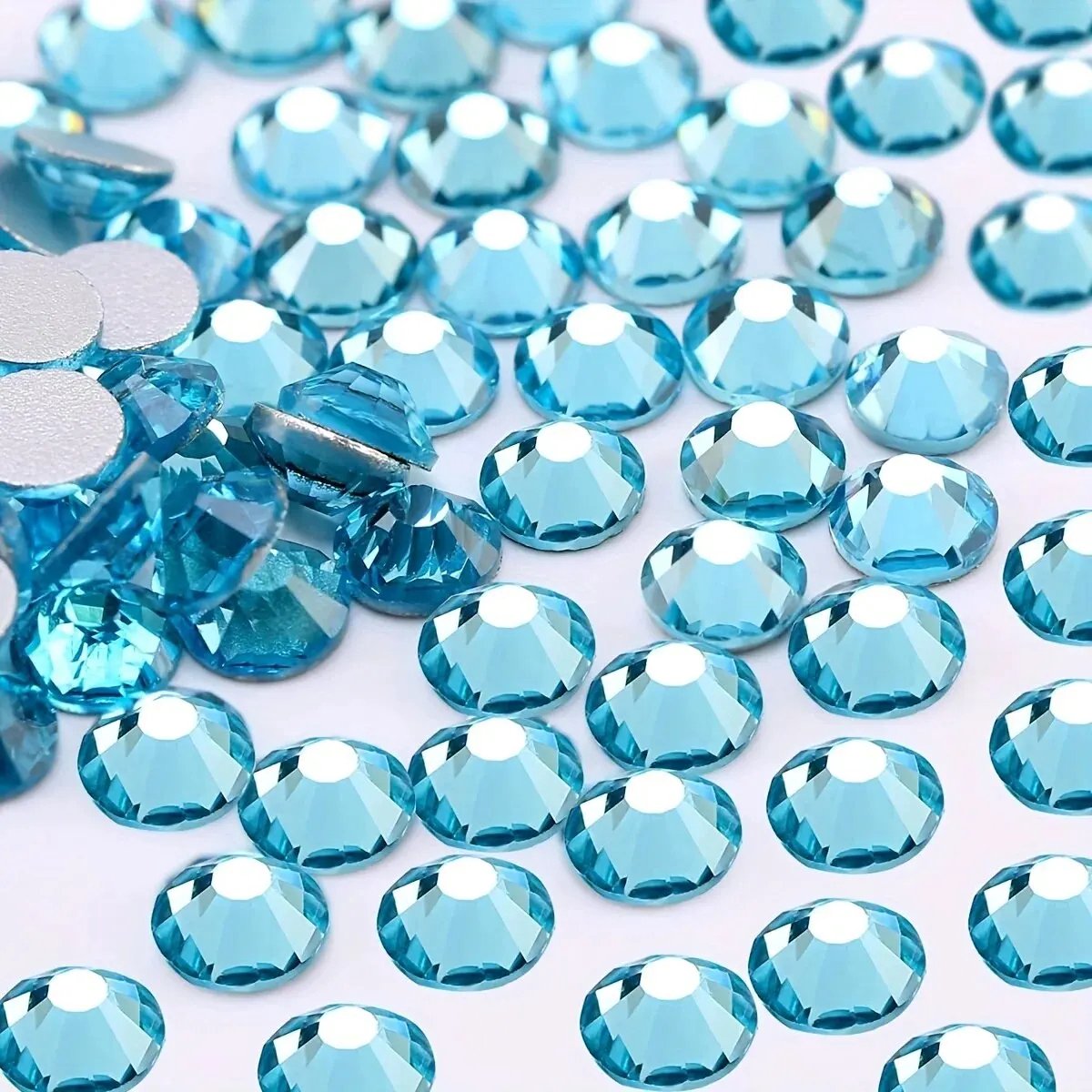 BamBella® Plak strass Steentjes - 1440 stuks - SS6 - licht blauw kleine strass stenen glitters nail art kleding versieren