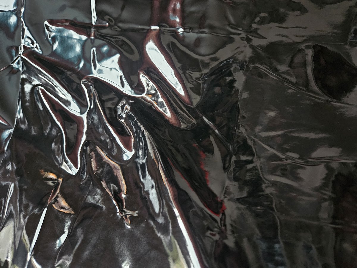 BNDGx® - Datex stof - Zwart - 100cm X 145cm - Latex bovenkant - Polyester onderkantStof per meter Shiny glans wetlook