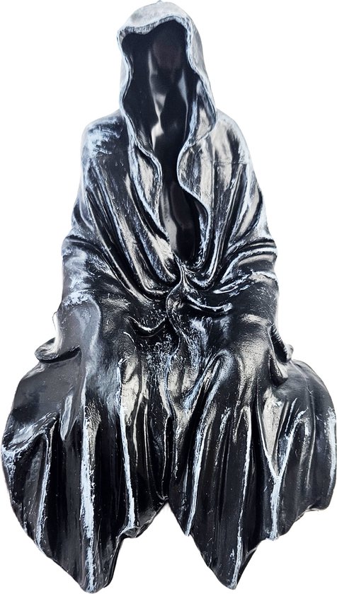 Beeld Mysterieus gotisch goth gothic decoratie man horror zwarte kleding nacht