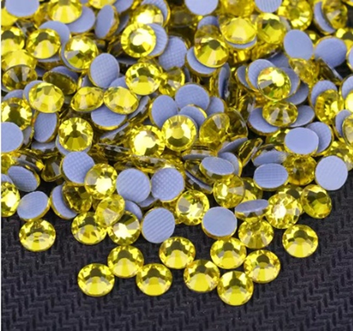 BamBella® - SS30 - Fel Geel - Hotfix strass Steentjes - 288 stuks - strass stenen glitters nail art kleding versieren