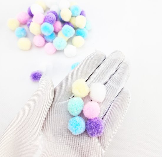 100 Stuks - Knutsel pompoms gekleurd - 1cm - Gekleurde balletjes - Hobby decoratie materiaal - Knutselen pom pom pompons