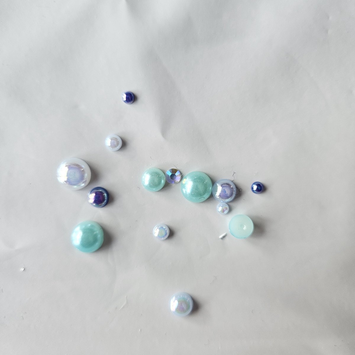BamBella® Plak strass Steentjes Blauw - 1800 stuks - klein en grote - parel rond strass stenen glitters nail art kleding versieren