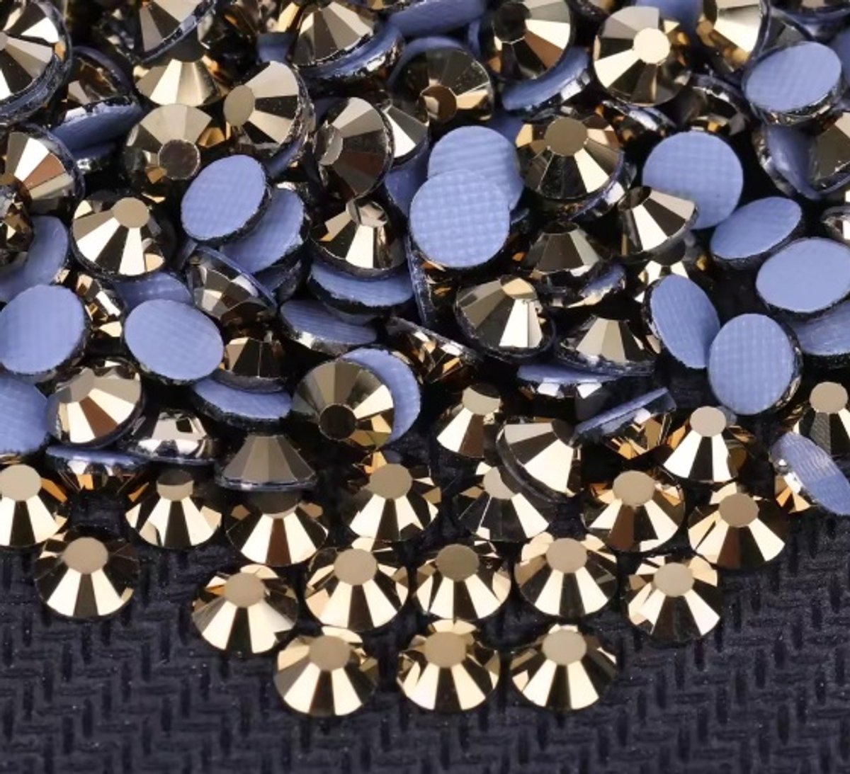 BamBella® - SS10 - Goudkleurig Bruin - Hotfix strass Steentjes - 1440 stuks - strass stenen glitters nail art kleding versieren
