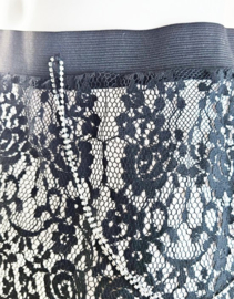 Kleding set - maat onesize - Doorzichtig kant zwart ketting met steentjes Erotische sexy rokje