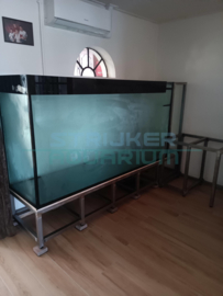 Een Strak hoogglans aquarium op maat: Lacobel is wellicht iets voor u!