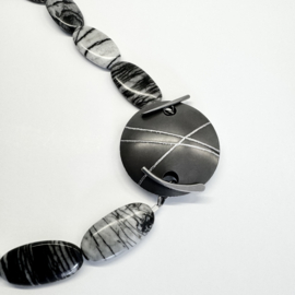 Collier 'Catchy' met Black & White Jaspis