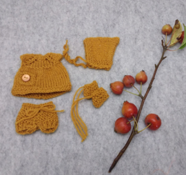 Knitting Pattern, Dress, fitted Undies, pixie Hat and slippers for 14&15cm dolls.