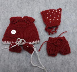 Knitting Pattern, Dress, fitted Undies, pixie Hat and slippers for 14&15cm dolls.