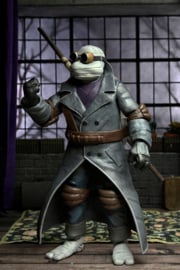Universal Monsters x Teenage Mutant Ninja Turtles Ultimate Donatello as The Invisible Man