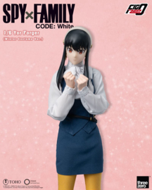 (Pre-order) Spy x Family FigZero Action Figure 1/6 Yor Forger (Winter Costume Ver.) 31 cm