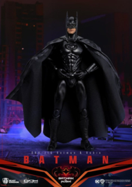 (Pre-order) DC Comics Dynamic 8ction Heroes Action Figure Batman (Batman & Robin) 21 cm
