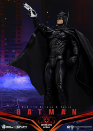 (Pre-order) DC Comics Dynamic 8ction Heroes Action Figure Batman (Batman & Robin) 21 cm