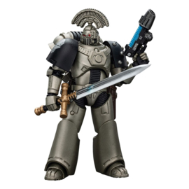 Warhammer The Horus Heresy Action Figure 1/18 lron Warriors MKVI Tactical Sergeant with Power Sword and Plasma Pistol 12 cm