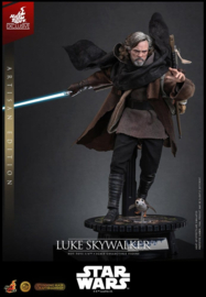 (Pre-order) Star Wars: The Last Jedi Movie Masterpiece Action Figure 1/6 Luke Skywalker (Artisan Edition) 29 cm