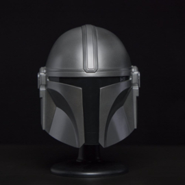 (Pre-order) Star Wars: The Mandalorian & Grogu Black Series Mini Helmet The Mandalorian