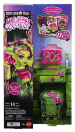Monster High Self-Scare Secrets Doll Venus McFlytrap