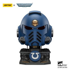 (Pre-order) Warhammer 40,000 Captain MkX Helmet & Display Stand Ultramarines 44 cm