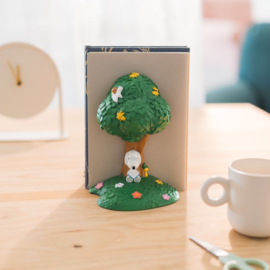 (Pre-order) Snoopy Bookends 16 cm