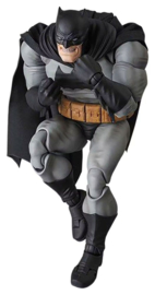 (Pre-order) Batman MAFEX Action Figure Batman (TDKR) 16 cm (re-run)