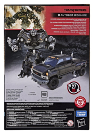 (Pre-order) Transformers Studio Series Voyager Class Action Figure Ironhide 17 cm
